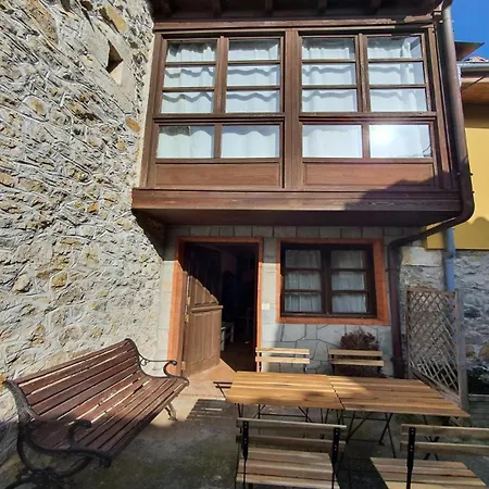 Holiday home La Casina De Valeriana *
